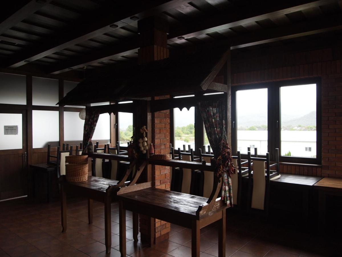 Tulipan Hotel Aquapark Vyshkove Ngoại thất bức ảnh